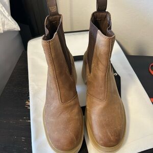 Sorel Brown Chelsea boot